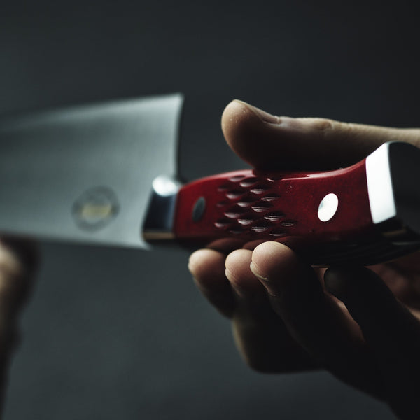 The Philosophy Behind Western-Style Double-Edged Knives: Pursuing