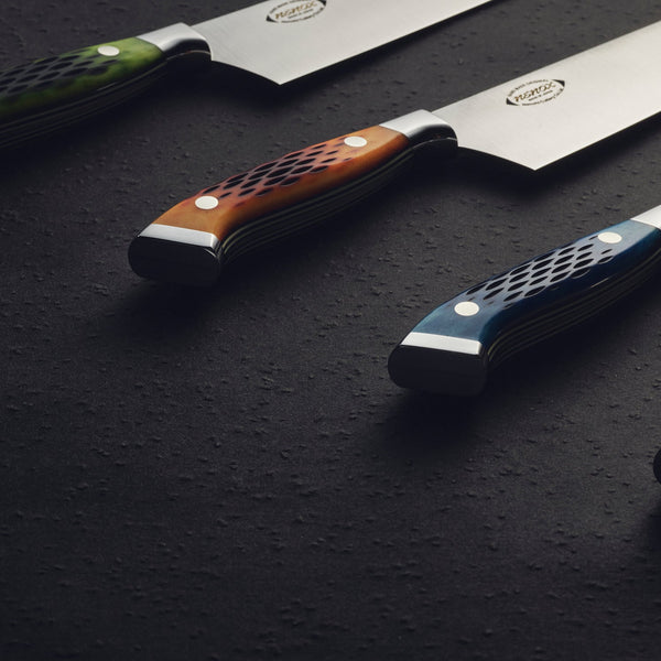 YUKI］子の日切付三徳180mm YUKI］子の日切付三徳180mm 桜 切付牛刀 – 子の日 nenohi